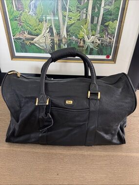🔥Excellent Condition Rondo Black Genuine Leather Duffel Bag with Gold Accents
